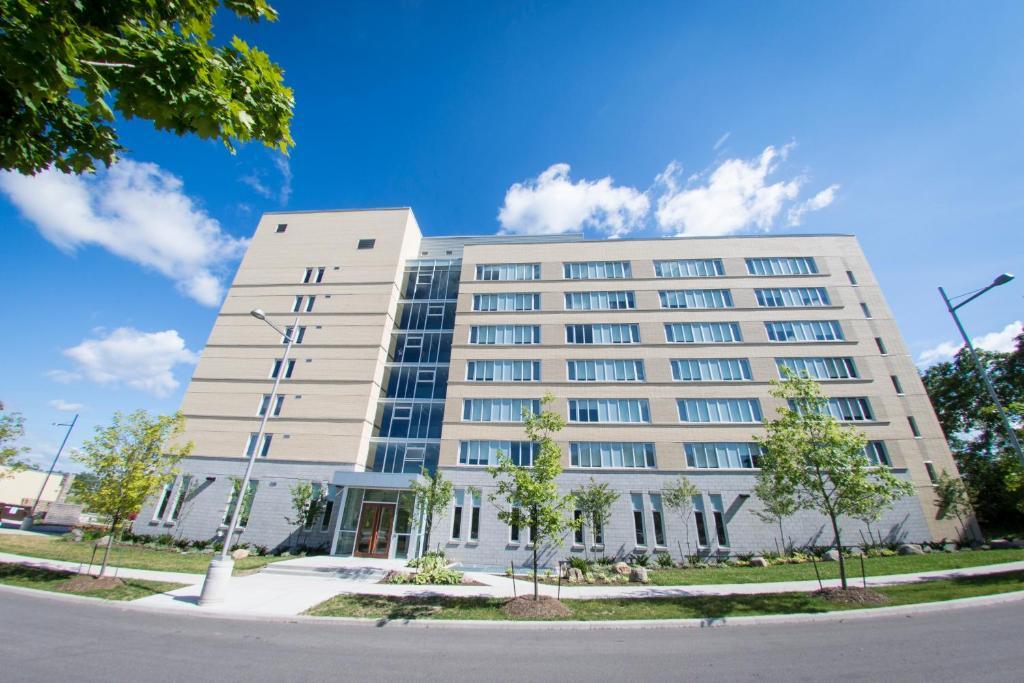 Lakehead University Residence And Conference Centre Orillia Eksteriør bilde